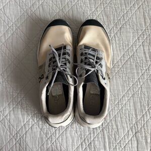 On Running Women’s Black and White Sneakers Size 9